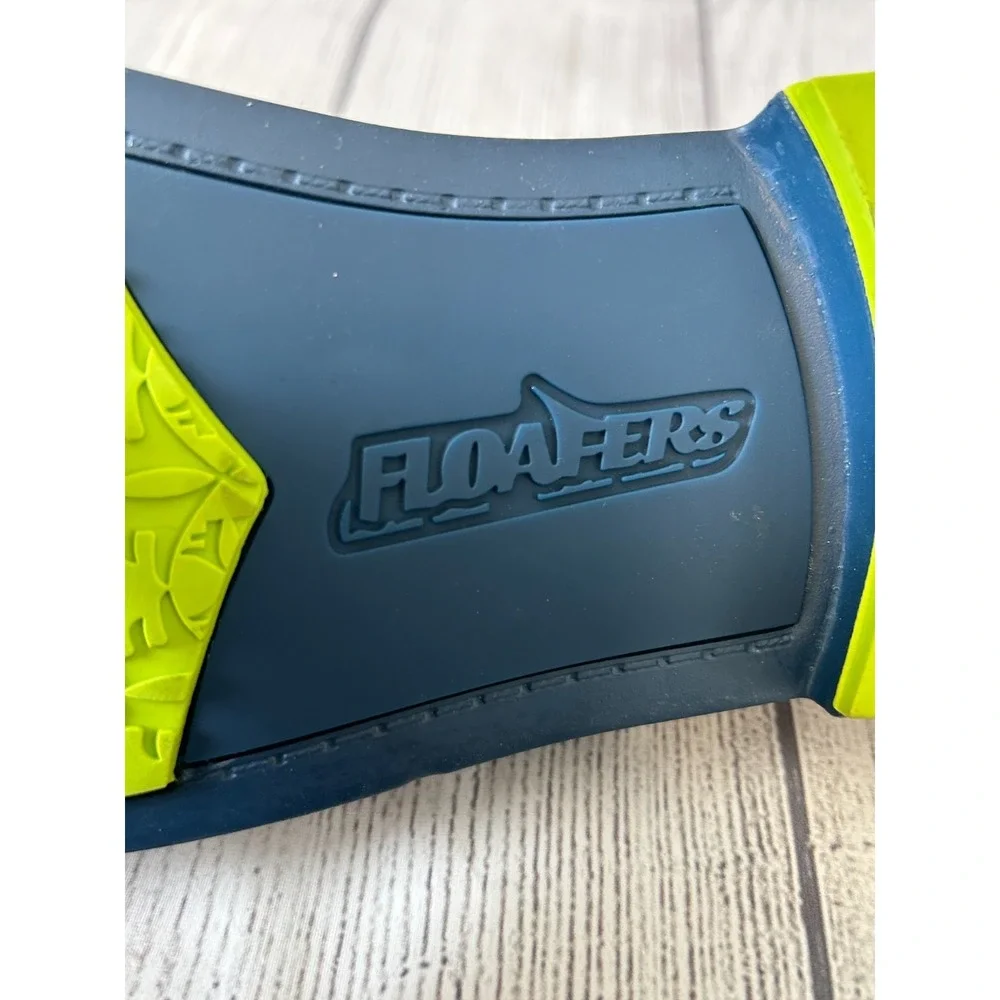 Floafers lightweight perforated
